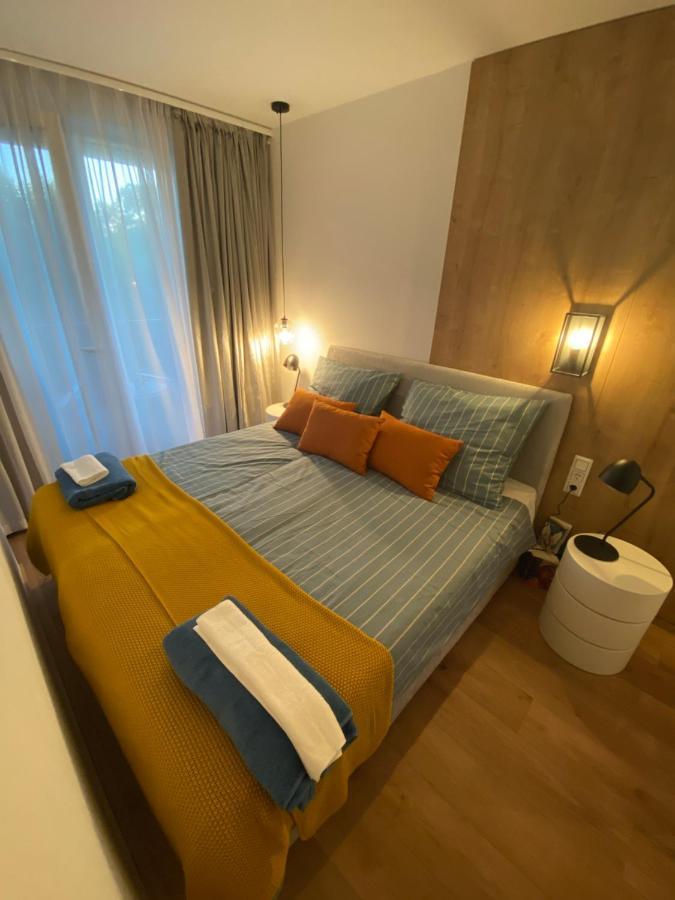Bonnie-Premium Lelle Waterfront Private Apartment Balatonlelle Exterior foto