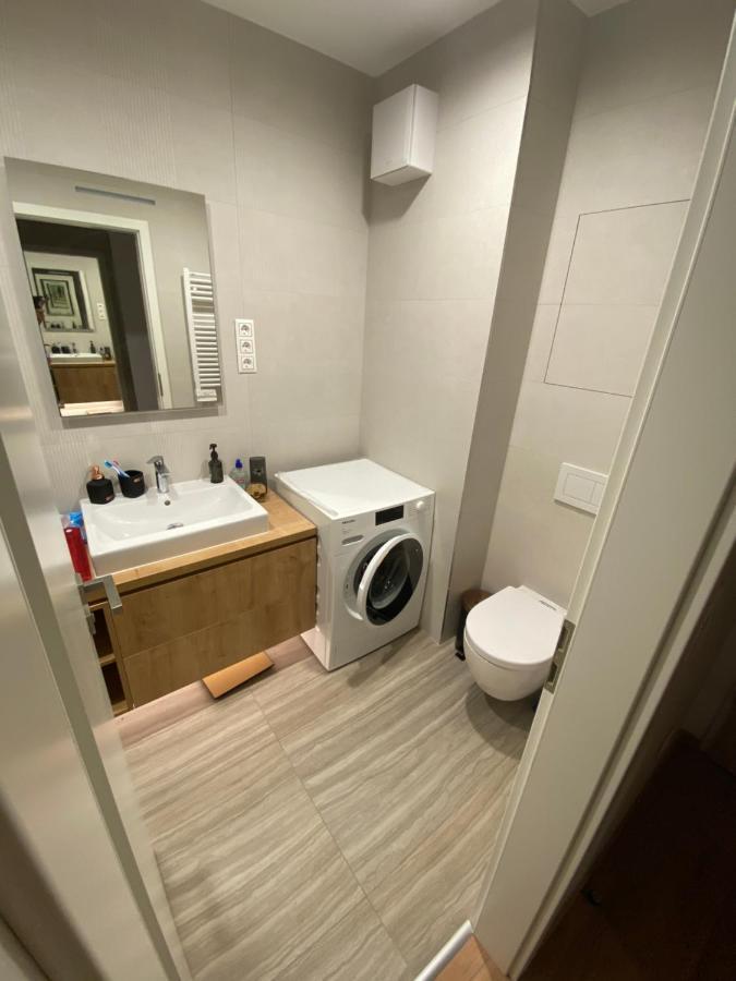 Bonnie-Premium Lelle Waterfront Private Apartment Balatonlelle Exterior foto