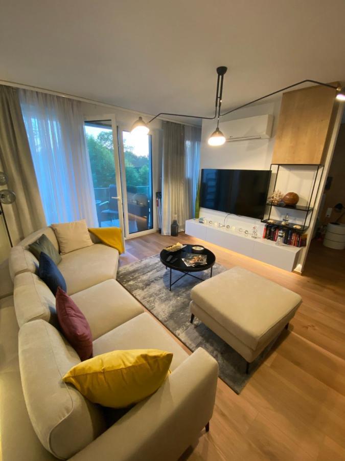 Bonnie-Premium Lelle Waterfront Private Apartment Balatonlelle Exterior foto