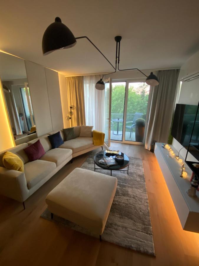 Bonnie-Premium Lelle Waterfront Private Apartment Balatonlelle Exterior foto